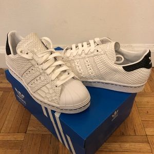 Custom MiAdidas Superstar 80s, Snake Size 6.5 NWT Custom MiAdidas Superstar 80s, Snake Size 6.5 NWT